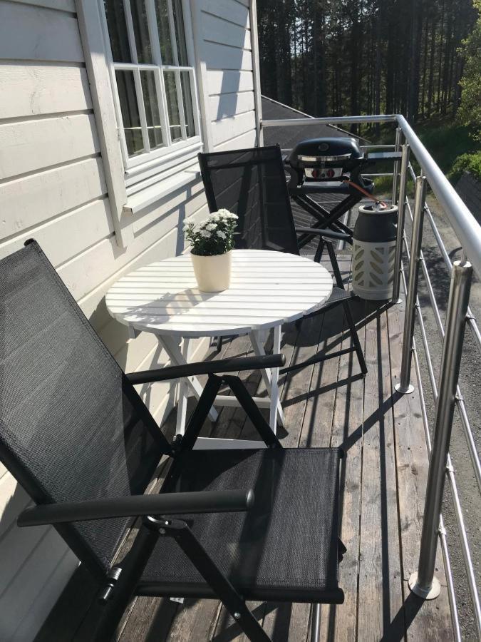 Apartment In Tromso With Sea And Mountain View ภายนอก รูปภาพ